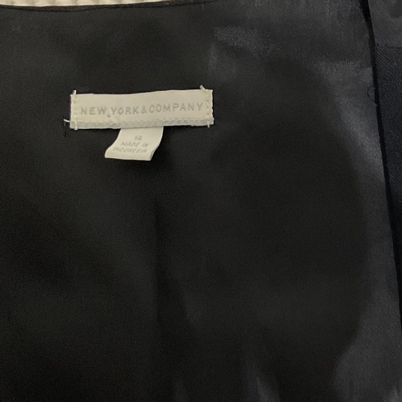 New York & Company women Black Vest 14 button up tuxedo office business casual - Picture 16 of 16